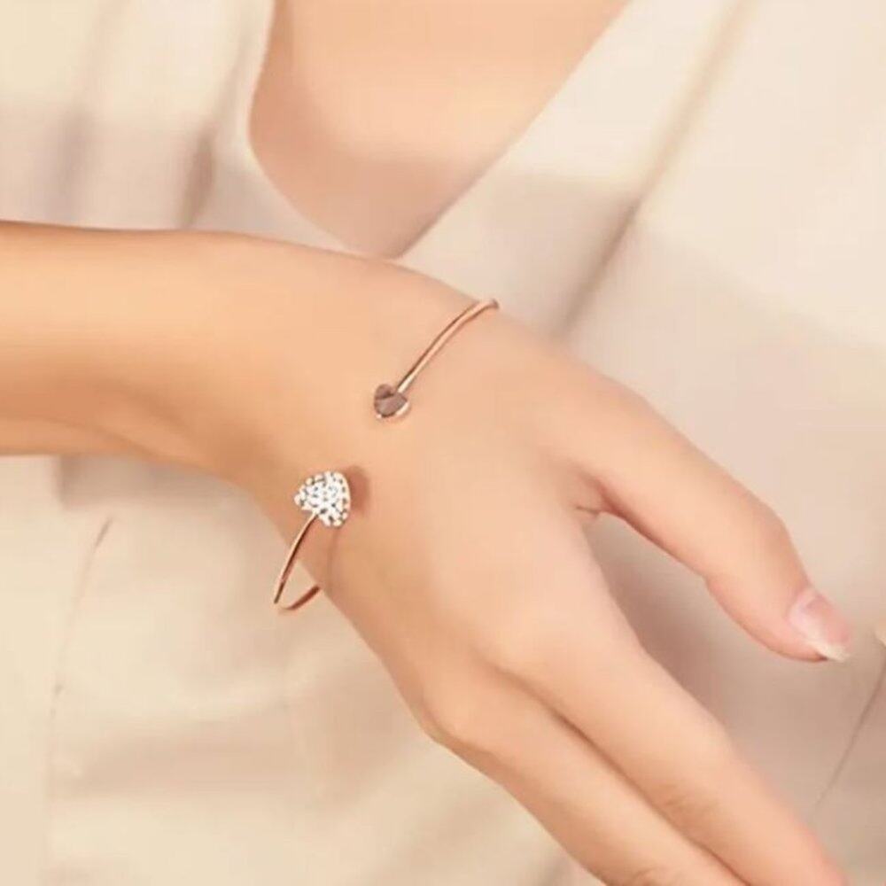 Gold Heart Bangle Bracelet Rhinestone Heart Bridal Jewelry Modern Elegant - Picture 2 of 4